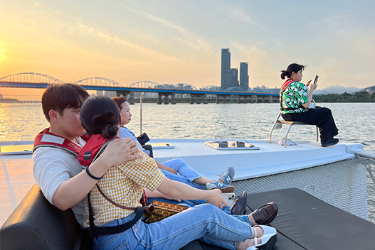 Seoul Yacht Tour